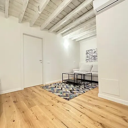 New & Esclusive Apt Διαμέρισμα *